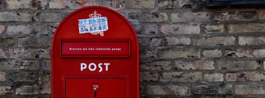 Rød postkasse